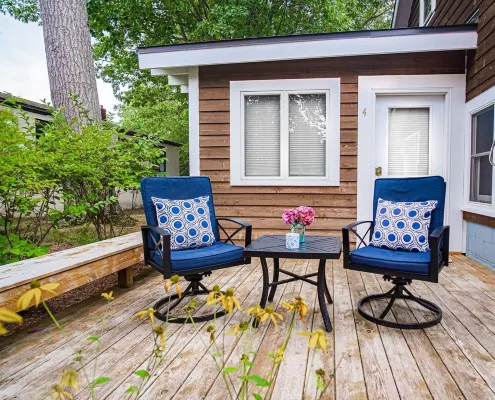 Beautiful suite located on iconic M-22 in downtown Glen Arbor
