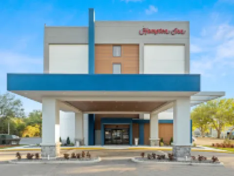 Hampton Inn Tampa-Veterans Expwy (Airport North) Hotels near Lowry Park