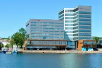 Courtyard Gdynia Waterfront Hotel berhampiran Batory