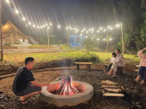 Citrushill Family Glamping Dan Villa Syariah Kebun Lemon シアターのホテル