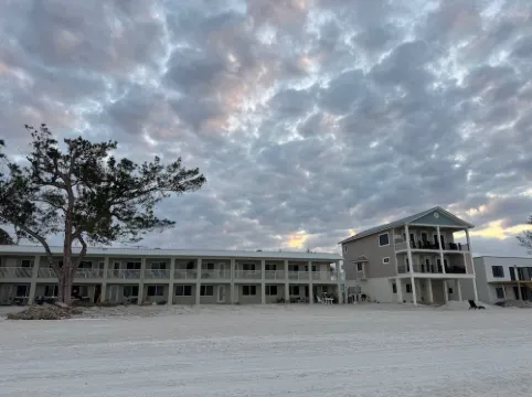 Beachfront 2B/1B -  Newly Remodeled Ground Floor  Unit. Right on the Beach. M