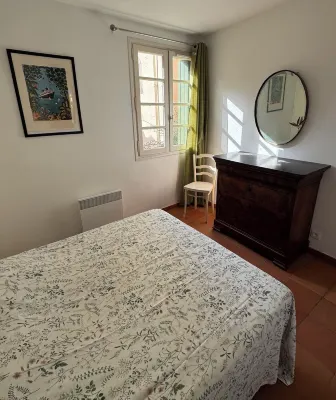 Unique catal. Traditional house with stunning views of the bay & mountains in d. Old town Hotel dekat Tumba de Antonio Machado en el cementerio de Collioure