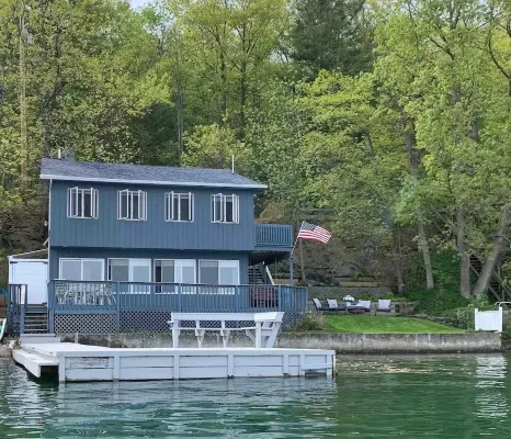 Lakeside Life on Keuka's Water's Edge - balcony