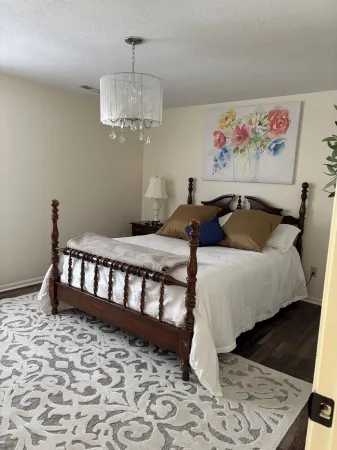 Quiet and comfy home is one of Fort Wayne's most sought after areas of the city