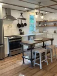 New! Cozy 4bedroom autumn and winter retreat in the heart of S. Londonderry, VT