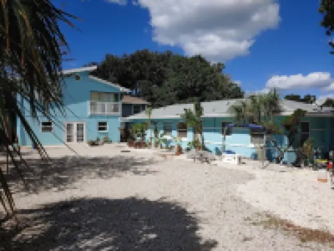 2/1 Waterfront Apt. Large Dock In 1 of W Florida's most desirable neighborhoods