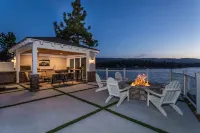 Lakefront Home on Metcalf Bay, Sunset Views, Private Beach and deep Water Dock - Beach