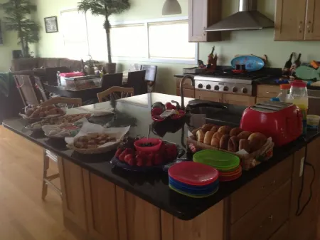 Fall Special Nov 21st  - Nov 23rd for 998, 4pm Checkout Sunday ADD 3rd Night 399 Отели рядом с достопримечательностью «Бичфронт»