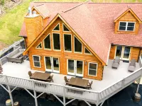 #1 PRVT. BLACK-MT. LUX LOG ESTATE. / HOT TUB / GAME RM / PETS / 2 FIRE PL. 6/6.5 Hotels in McDowell County