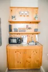 Quaint Suite in the heart of Mason
