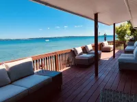 Traverse City West Bay Direct Waterfront - Homestays