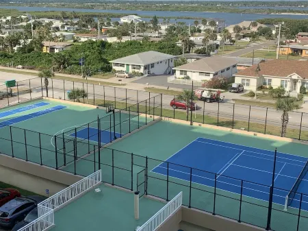 #101 “First Floor” Promos, 3 King Beds, Top Quality, Spacious, #20 Dog Free