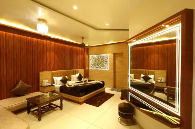 Hotel Darbar-E-Khas Hotels near Agrasen Park
