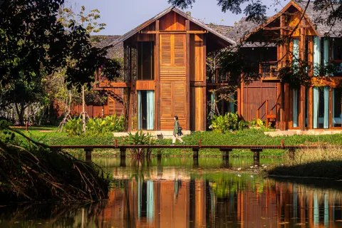 나찬 더 앤티크 코트야드