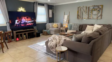 Entire home in Stillwater, Oklahoma - Walking distance to downtown!