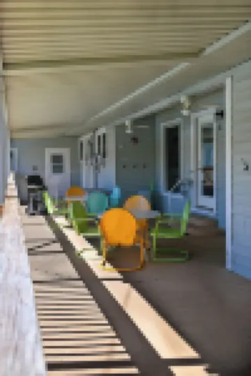 Belle of Belton-Spacious/Central Location/Pool/Hot Tub/Game Room w/ Pool Table