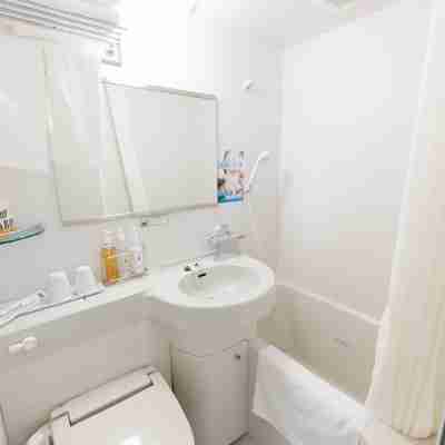 スーパーホテル東京・大塚 Rooms