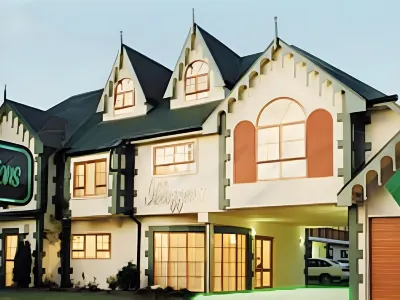 Asure Destiny on Fitzherbert Motel Hotels in 