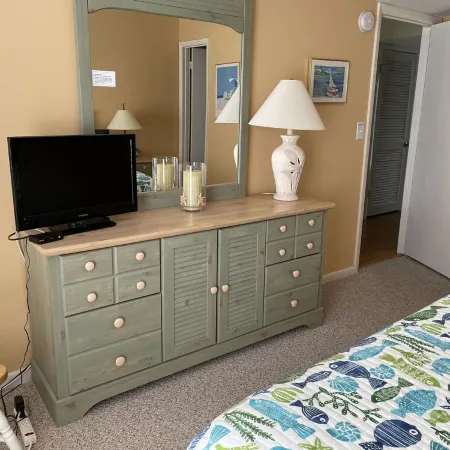 Sea Colony, Walk to Beach & Tennis--Beautiful, Sparkling Clean Getaway!