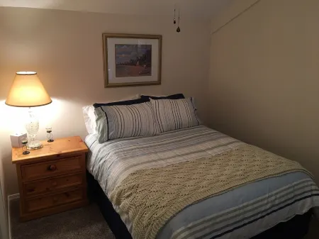 Private neighborhood home in Payson - gorgeous getaway with in town convenience!