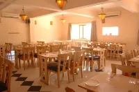 Hotel Shubham Holidays - bar
