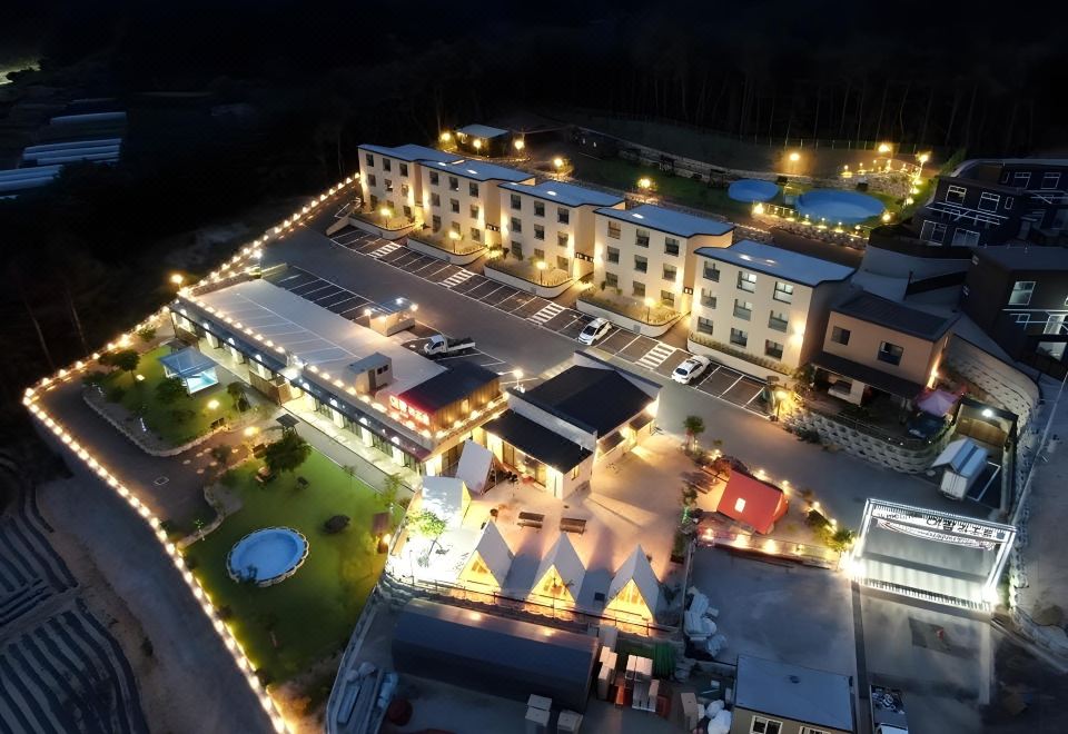 hotel overview picture