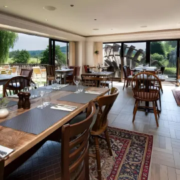 Old Mill Hotel & Lodge