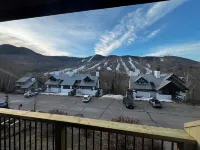 Lincoln Unplugged, an Elevated Experience : Cozy Pad with Pools & Views. Hotel a Lincoln