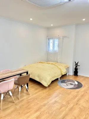 Changwon Shady House Bed and Breakfast