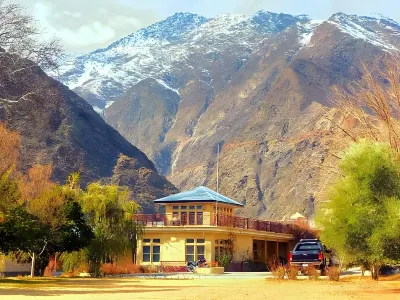 Gahirat Castle Hotel dekat Bandara Chitral