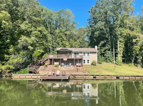 Southern Comfort Cabin-fire pit/kayaks/pet friendl