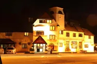 The Devil's Punchbowl Hotel Hotels in Liphook