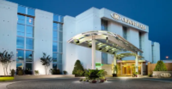 Crowne Plaza CHARLESTON AIRPORT - CONV CTR by IHG โรงแรมใน