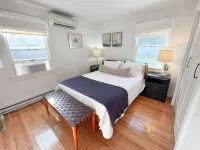 COZY 3 BR/2 BA CAPE COD IN QUIET NEIGHBORHOOD. CLOSE TO OB CENTER AND LAGOON.