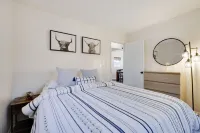 Modern Nature Escape with HotTub & GameRoom