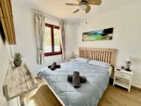 Beautiful bungalow near beach and amenities with 3 bedrooms & large pool -  Casas de vacaciones