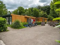 Chalet with Garden and Parking
