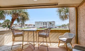 8 Sea Castles 3 Bedroom Condo by RedAwning