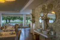 Terrace Serra Hotel Hotels in Ковильян