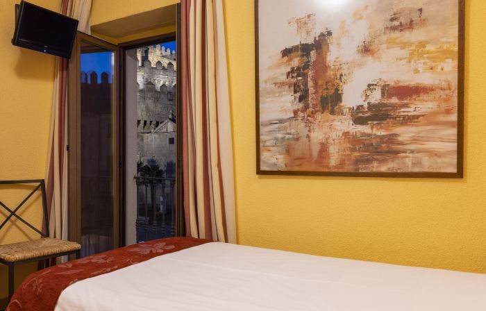 Hostal Restaurante Puerta del Alcázar