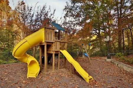 Briarstone Lodge Condo 13B - Two Bedroom Condo