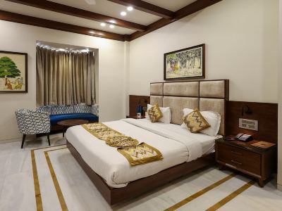 Vrinda Hotel
