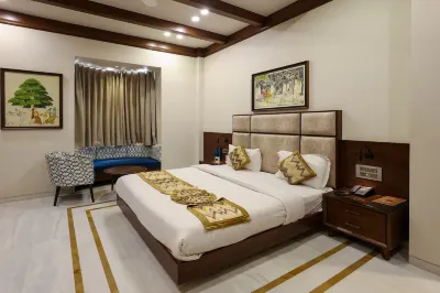 Vrinda Hotel Hotels near Shrinathji Temple