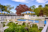 The Beaches Guest Rooms and Cottages Hotels in Wells