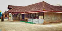 Aurelia Comforts - Deralakatte Hotels in Dakshina Kannada