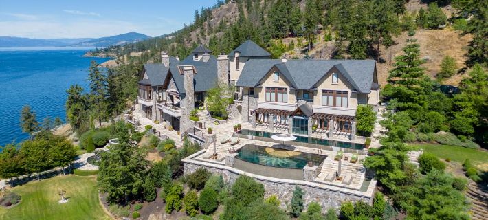Château Okanagan โรงแรมในคีโลว์นา