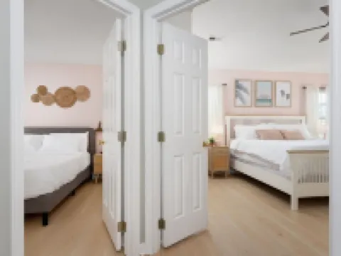 Spacious & Quiet Vacation Getaway, 15 Min to Beach 錫爾弗萊克酒店