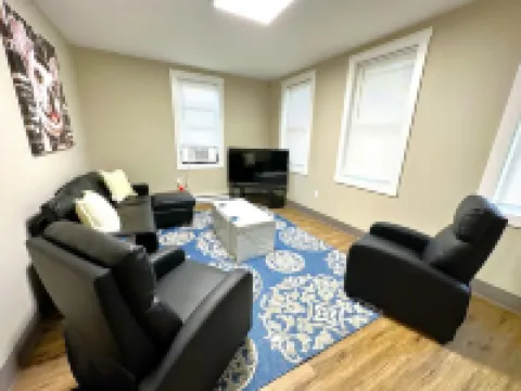 Cozy Walk up King Bed Fast WiFi Отели в г. 