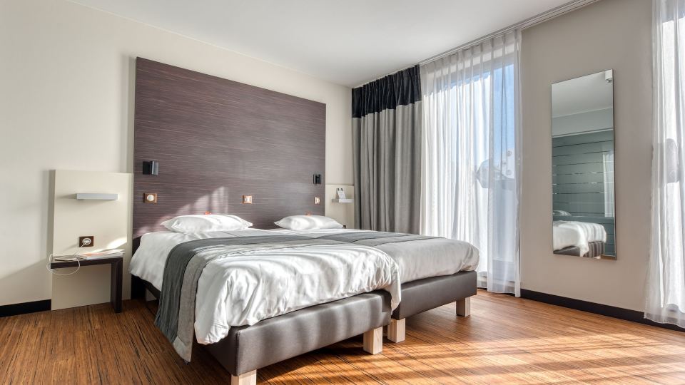 Le Merceny Motel