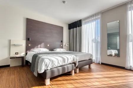 Le Merceny Motel Отели в г. Мартеланж